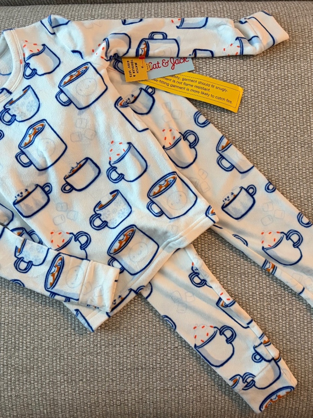 NWT Cat & Jack Children Pajama Set; Sz 4